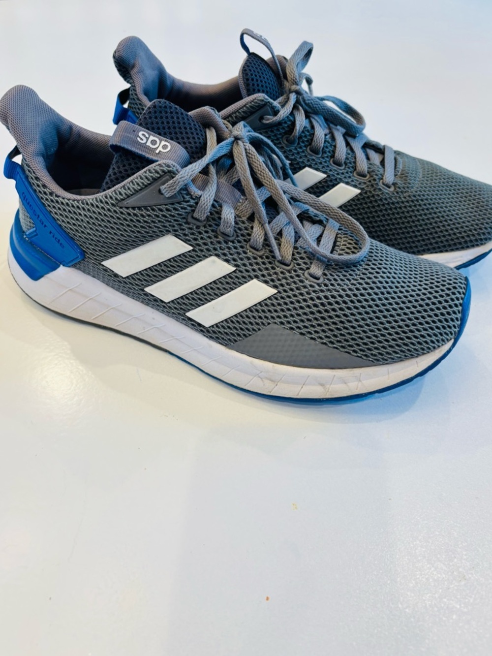 Adidas Questar Ride Running Shoes Men’s size 8 in gray & white - Picture 4 of 9